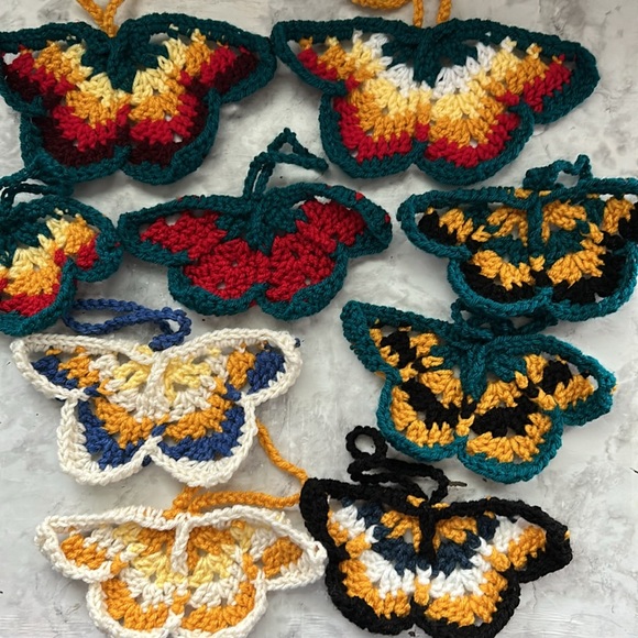 2 Colorful Crochet Butterfly Random colors - Picture 8 of 11